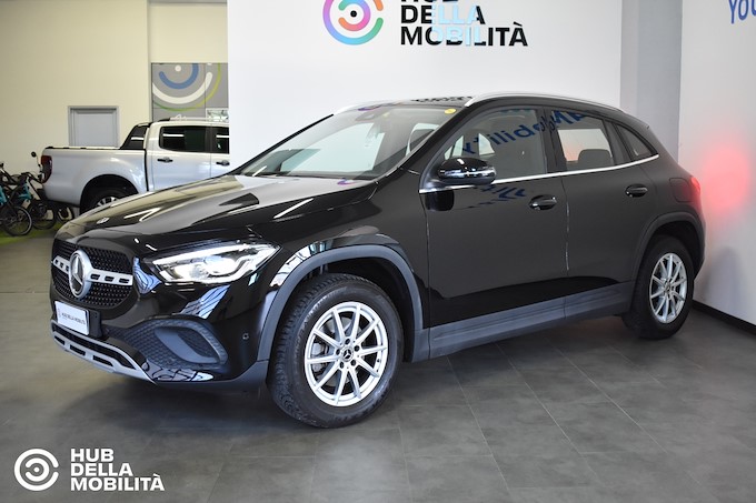 MERCEDES-BENZ GLA 180 d Automatic Business